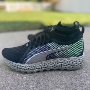 Womens PUMA Calibrate Runner Black Elektro Green